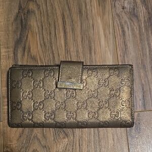 Gucci Gold Women's Wallet